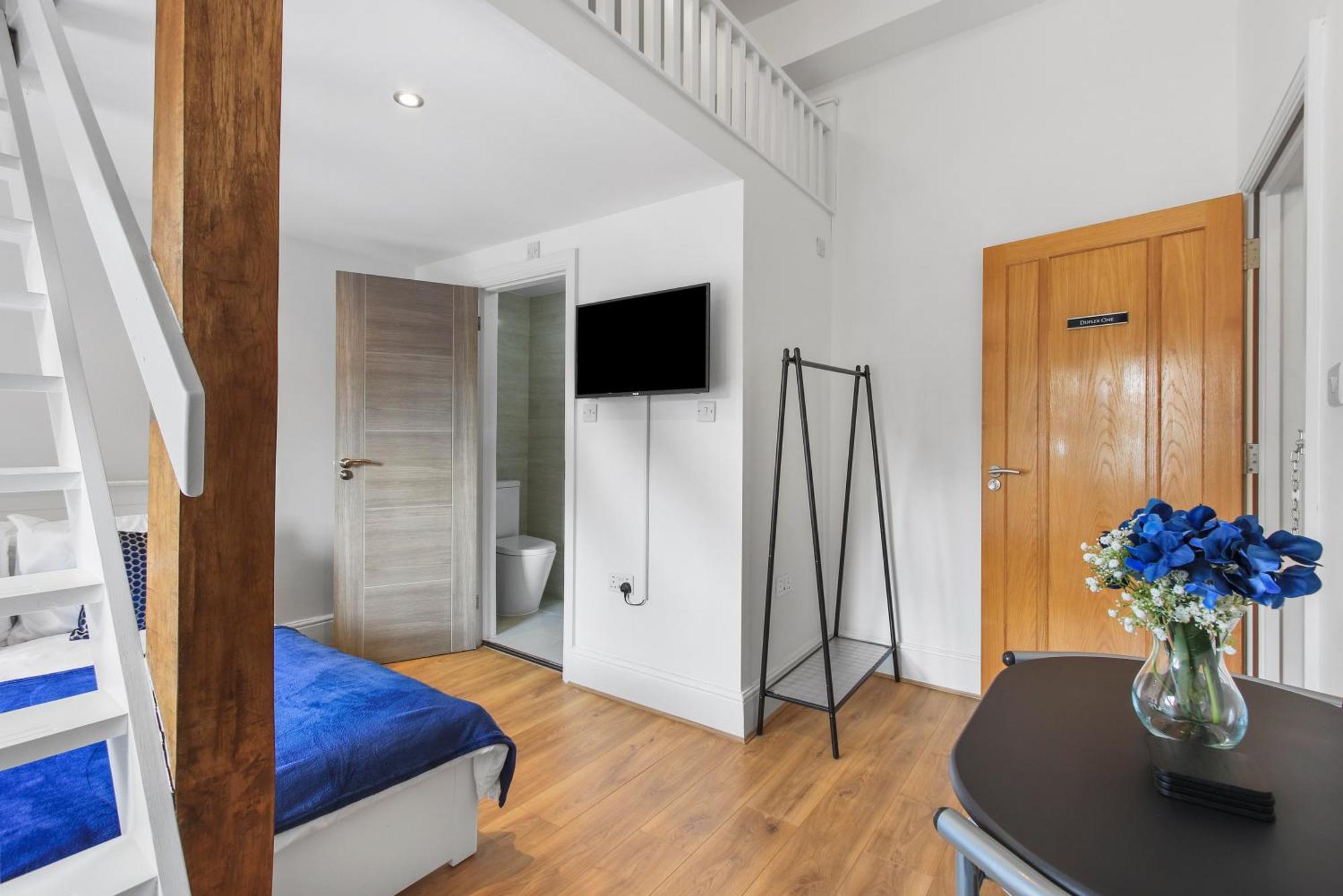 Appartamento Zee Homes W6 Londra