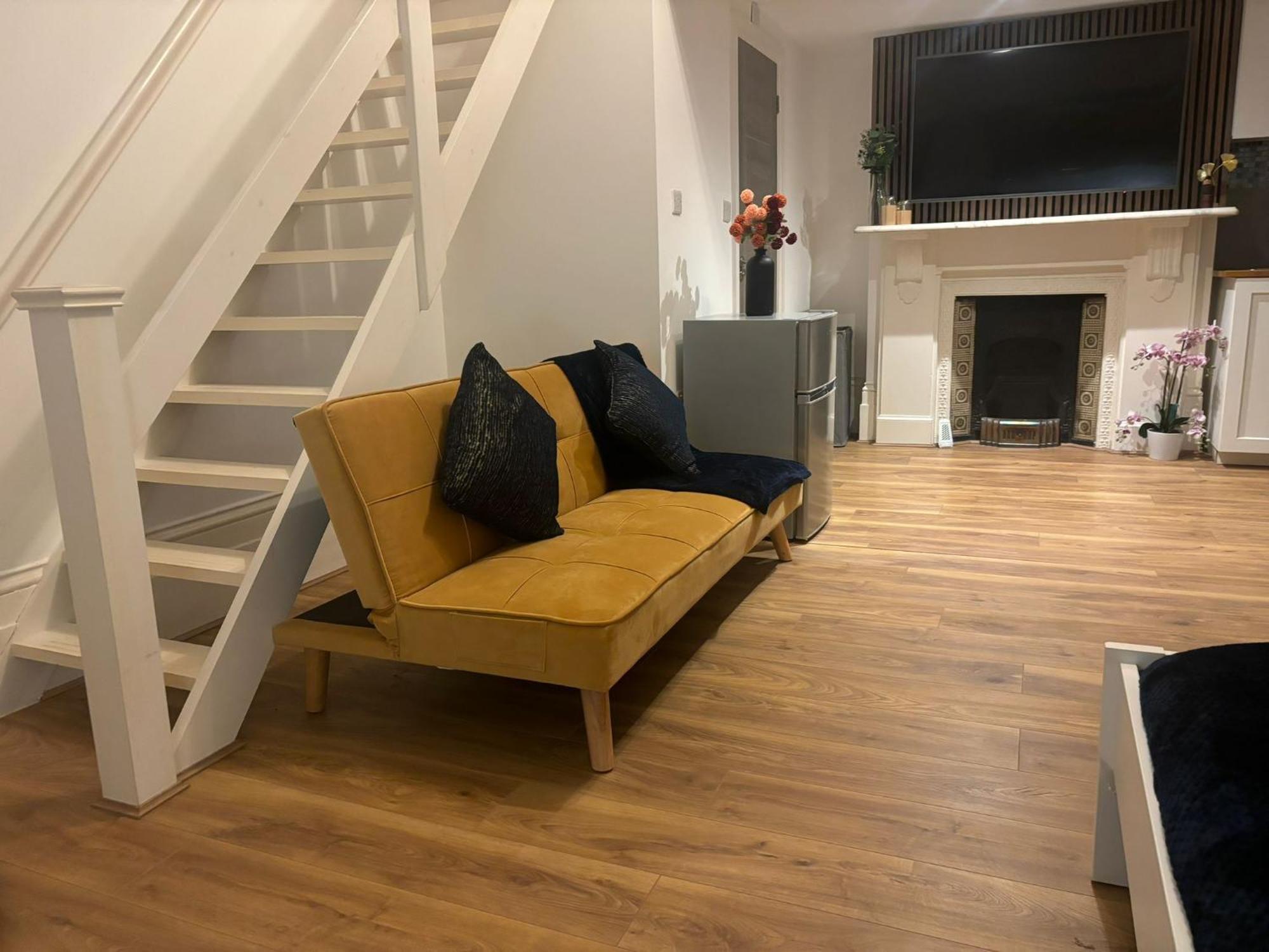 Zee Homes W6 * Londra